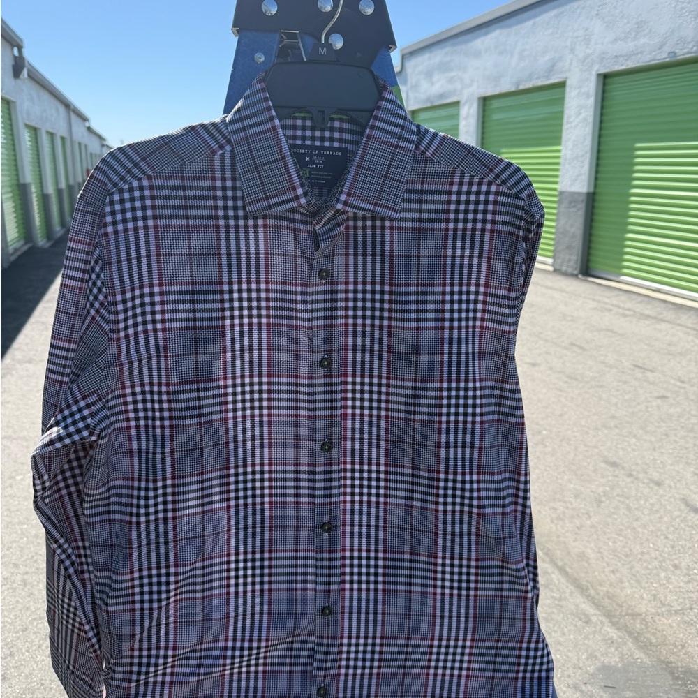 Society Of Threads Men's Plaid Button-Up Shirt in Black, White & Red